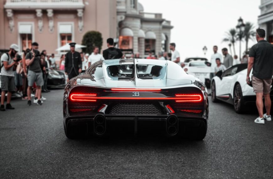 Cars with Full-Width Tail Lights