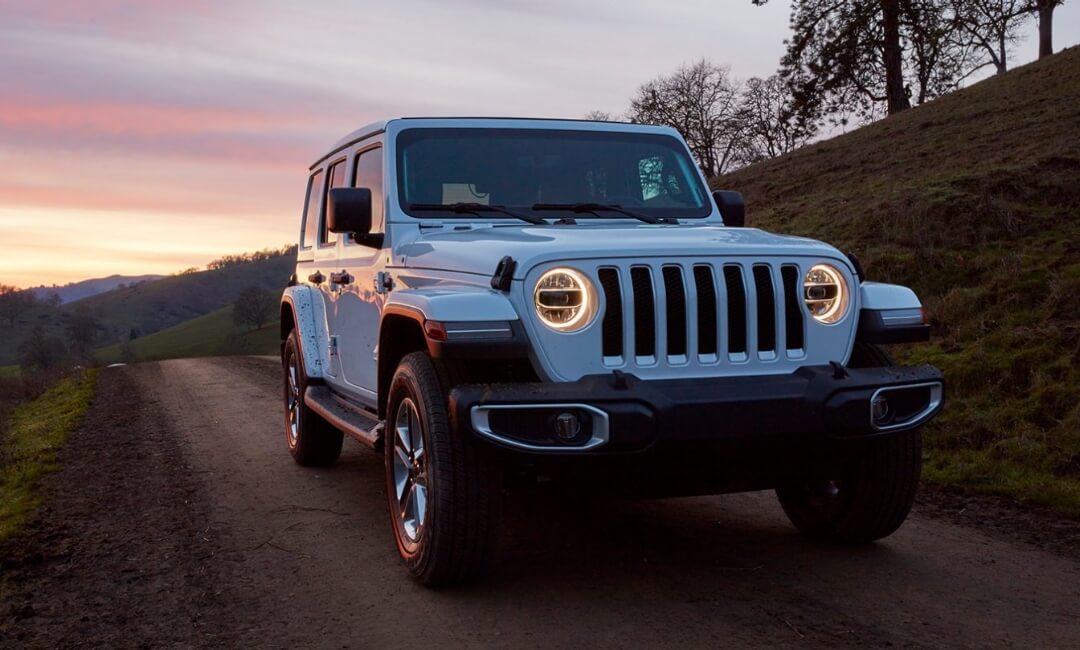 Jeep Wrangler similar to ford bronco