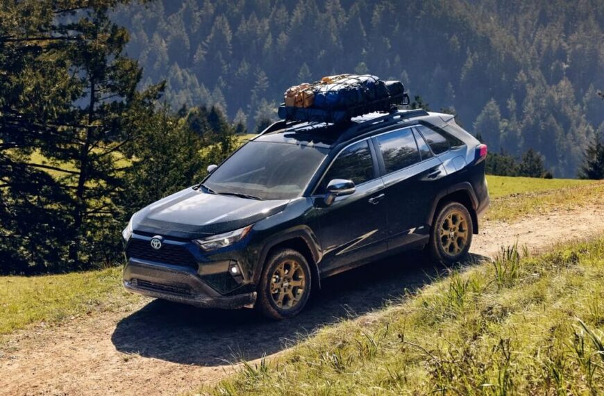 toyota rav4 top selling suv 2024
