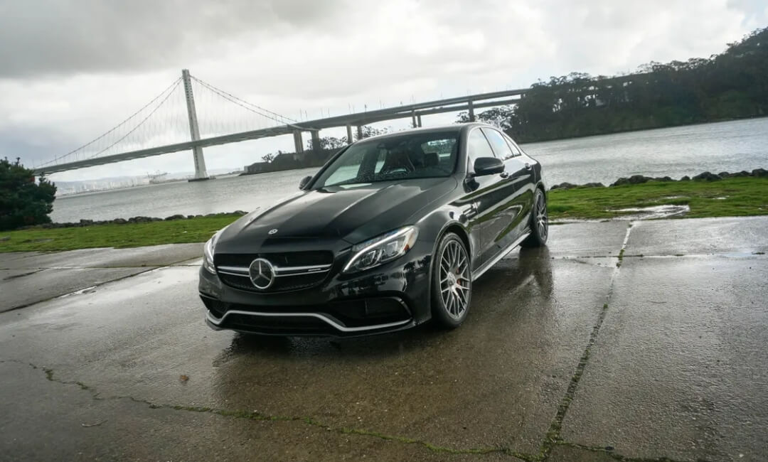 Mercedes-Benz C 63 AMG Sedan with 469 HP