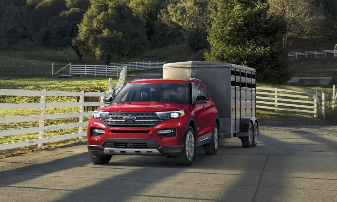 2024 Ford Explorer with 5000 lbs towing capacity