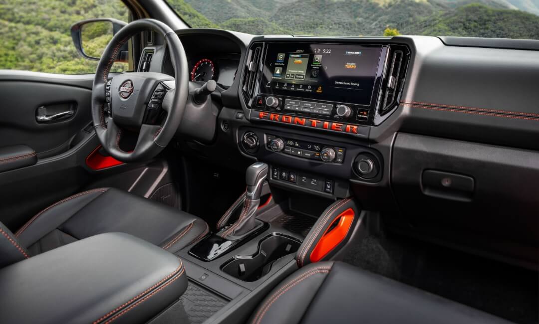 2025 Nissan Frontier Dashboard Features