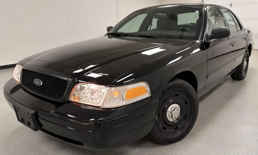 2003 Ford Crown Victoria