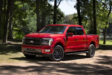 Ford Recalls Over 4,000 F-150 Pickup Trucks for Faulty Windshield Adhesion