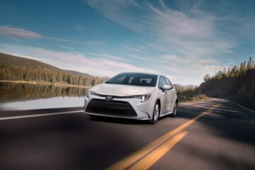 2025 Toyota Corolla Hybrid Trim