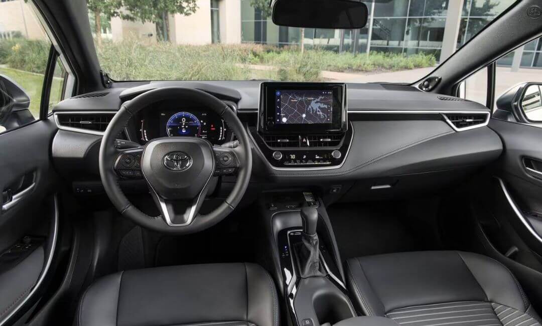 2025 Toyota Corolla Interior Features