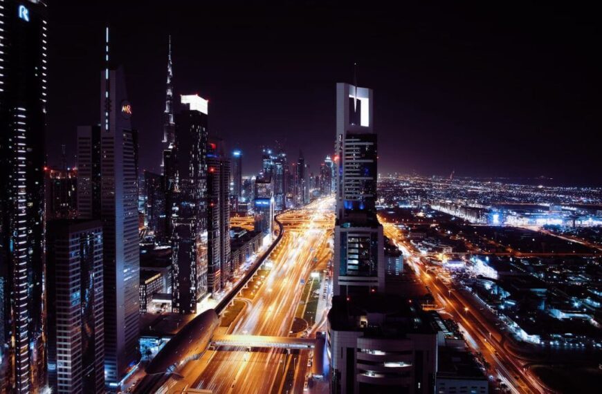 Why Choose a G-Wagon Rental in Dubai