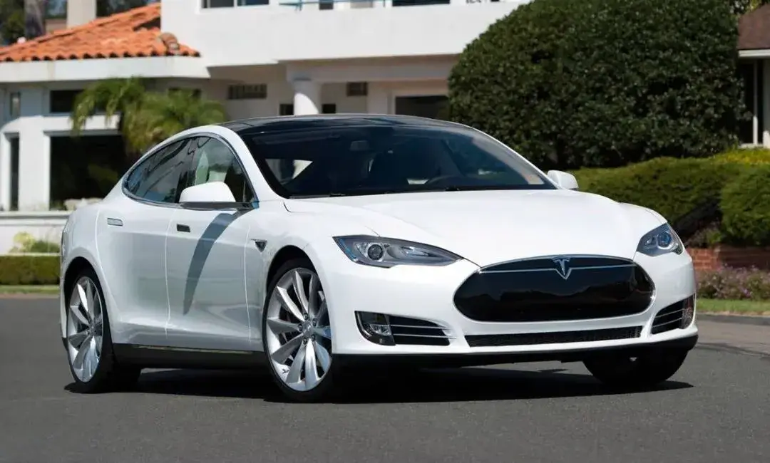 2016 Tesla Model S P90D