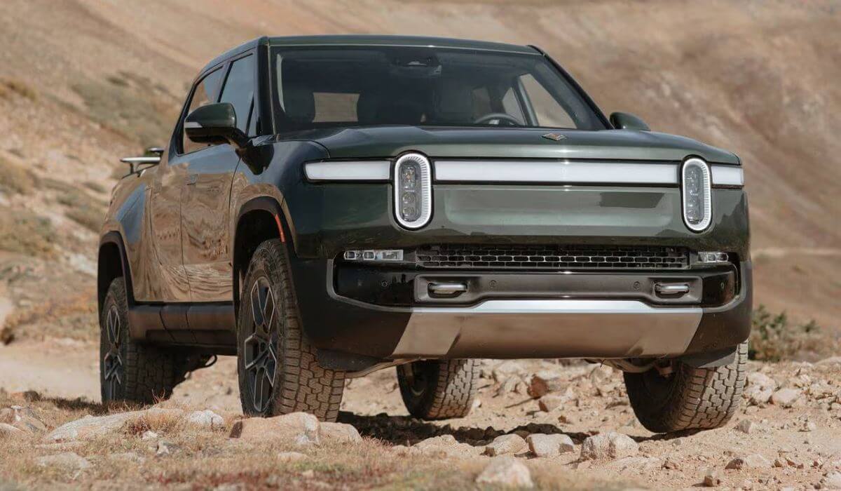 2025 Rivian R1T
