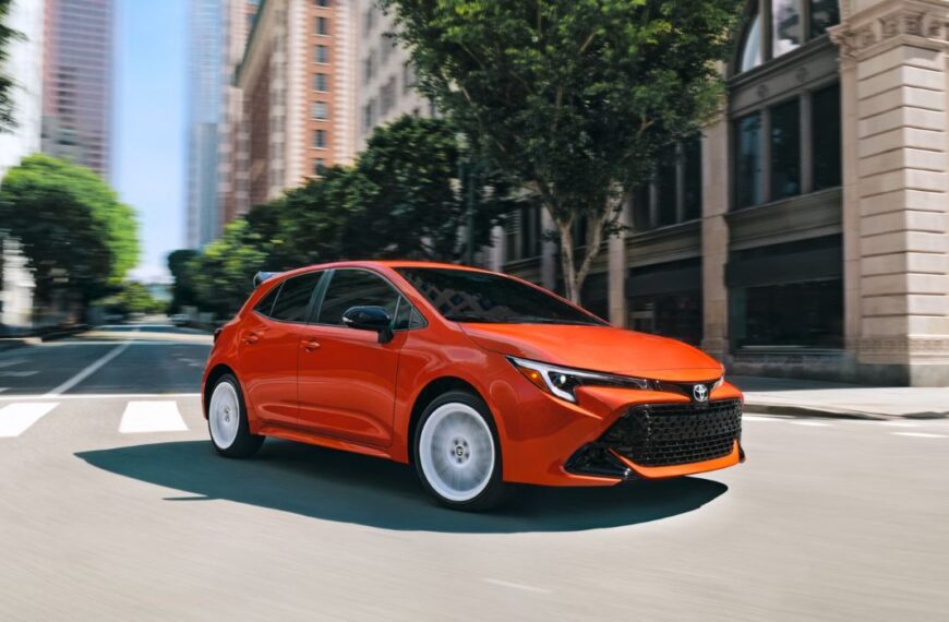 2026 Corolla Hatchback FX