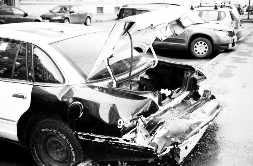How Orange County Attorneys Help Prove Liability in Car Crash Cases?