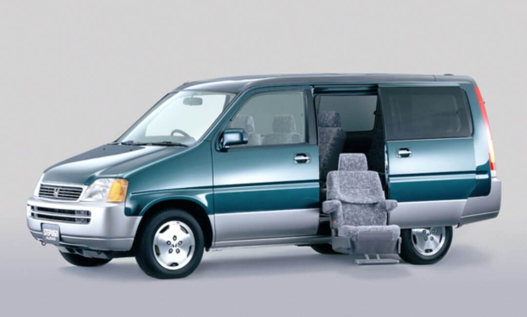 Honda Stepwgn with sliding doors