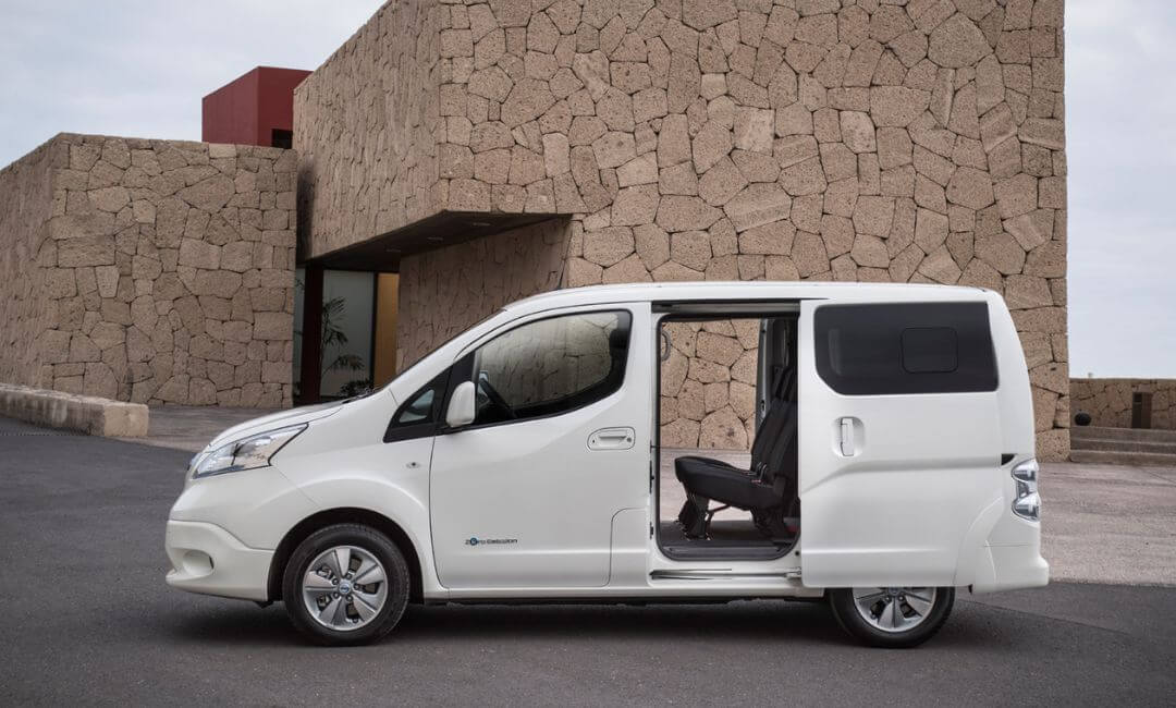 Nissan e-NV200 with sliding doors