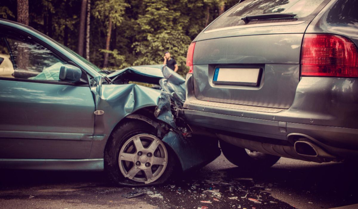 auto accident involving two cars