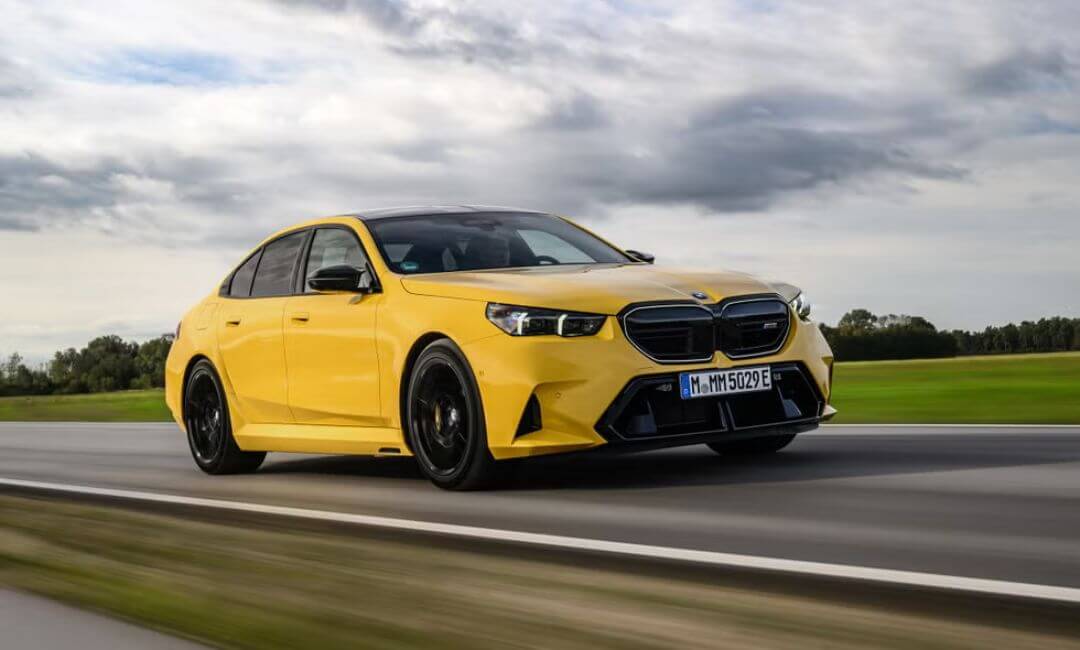 2025 BMW M5