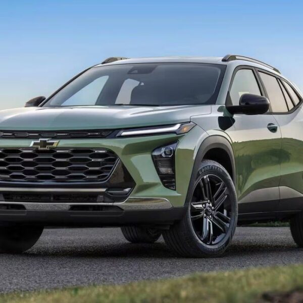 2025 Chevrolet Trax ACTIV 4dr SUV Exterior