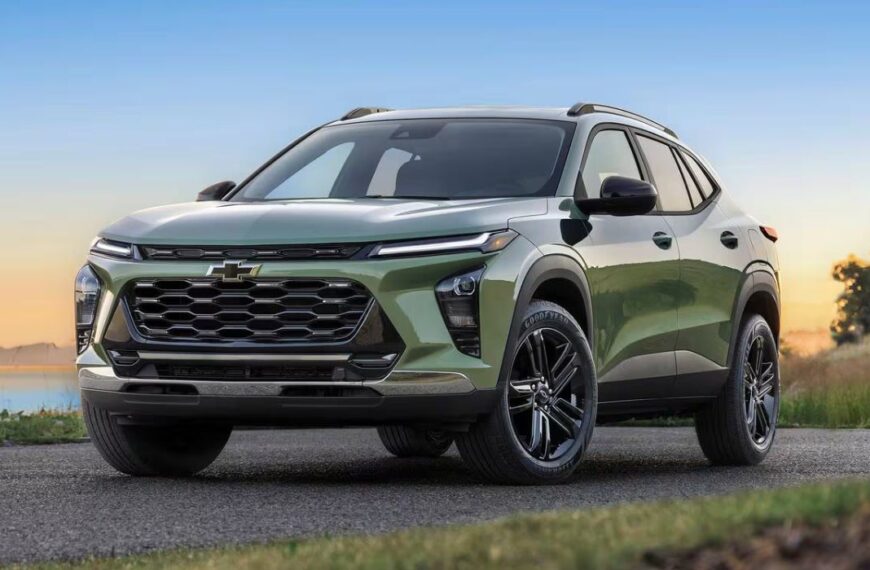 2025 Chevrolet Trax ACTIV 4dr SUV Exterior