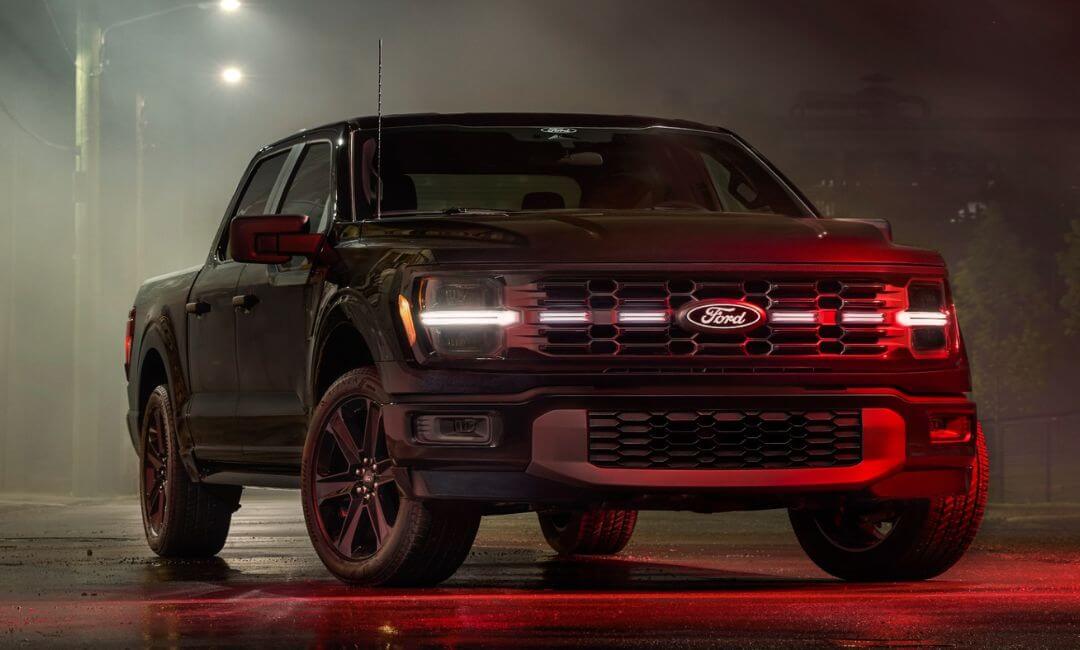 2025 Ford F-150 Lobo Front View