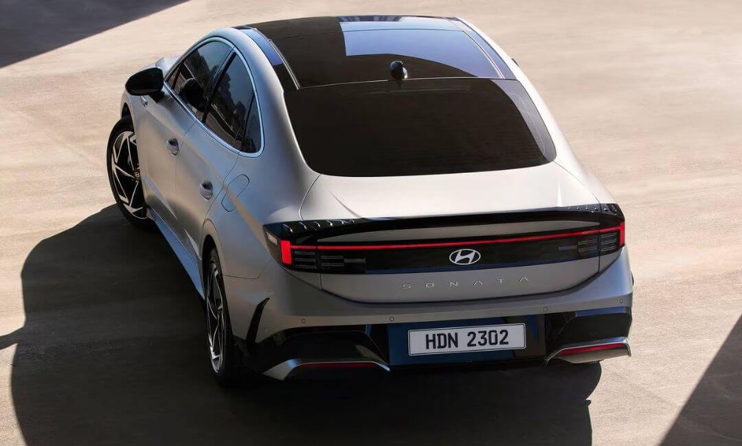 2025 Hyundai Sonata SEL Sedan Exterior Shown