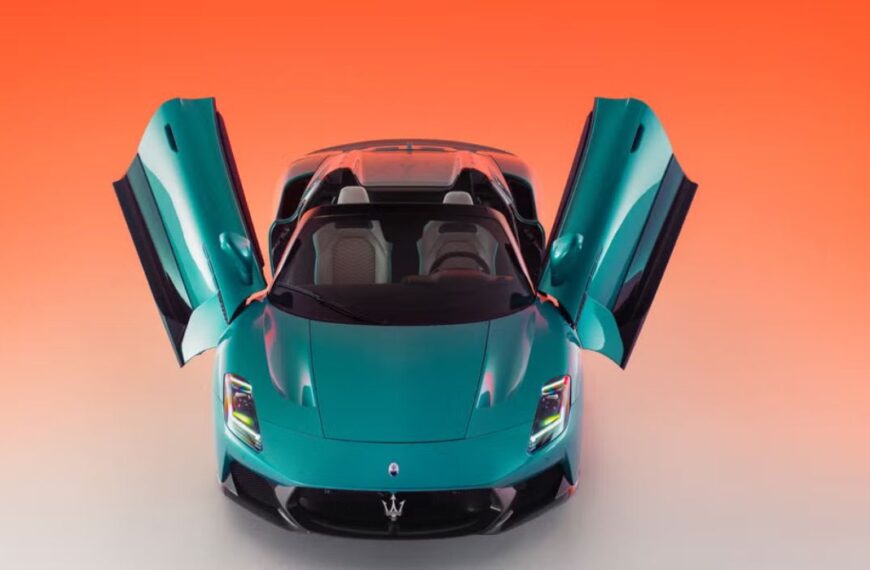 2026 Maserati MCPura