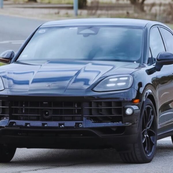 2027 Porsche Cayenne coupe facelift spy shots