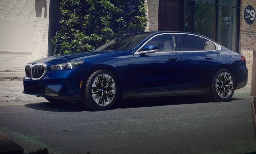 BMW 5 Series 530i xDrive Sedan Exterior Shown