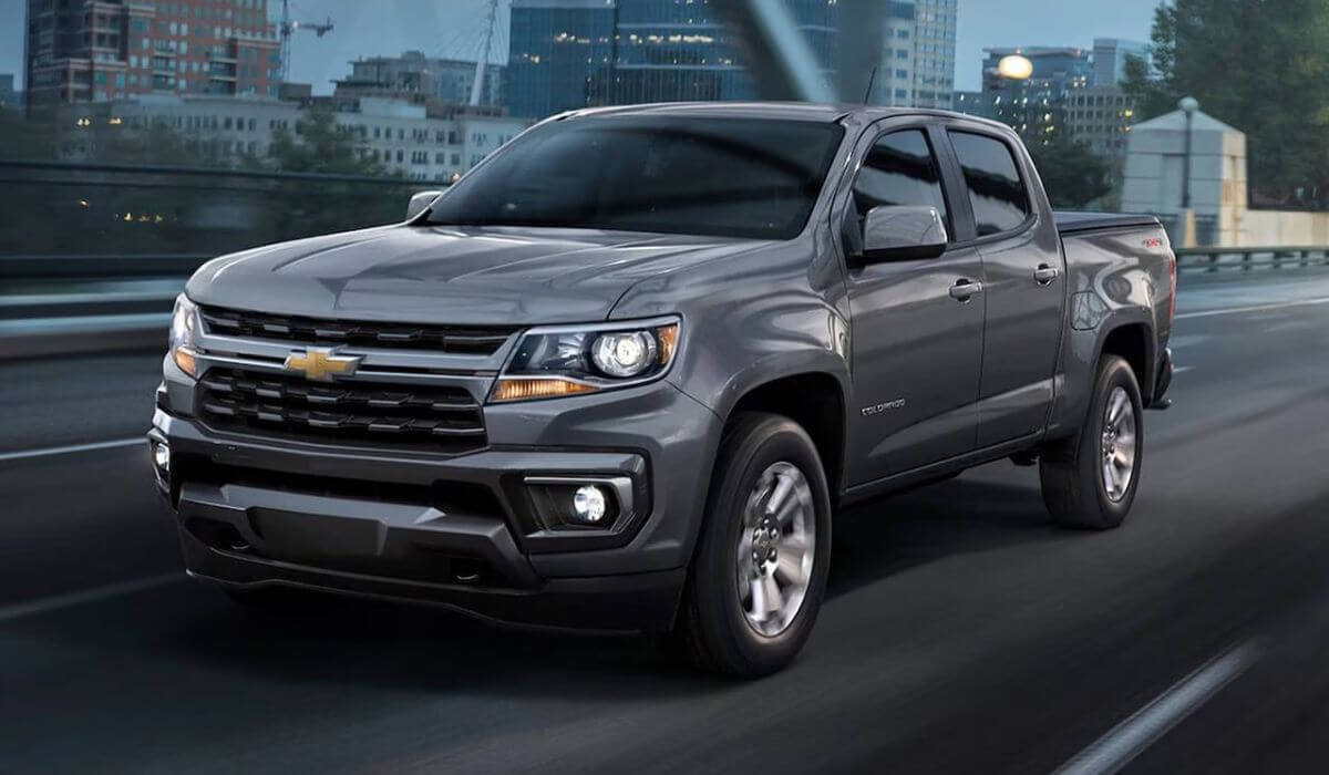 GMC Canyon AT4 Crew Cab Pickup Exterior