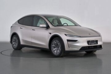 tesla model y 6 seater