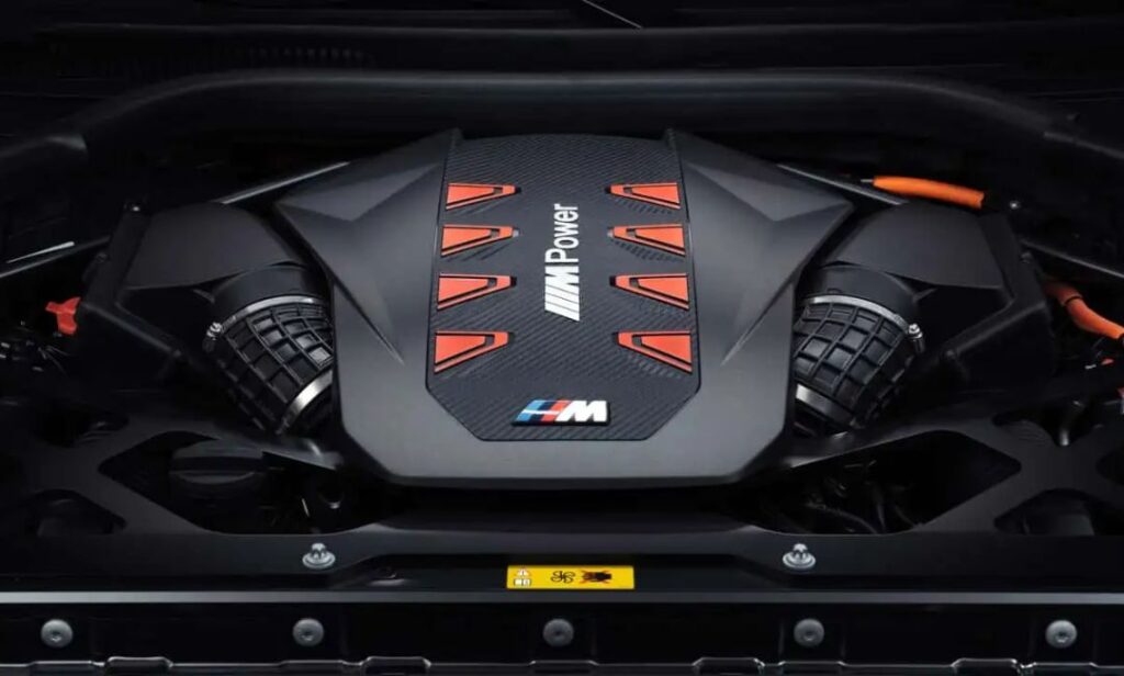 2026 BMW XM engine