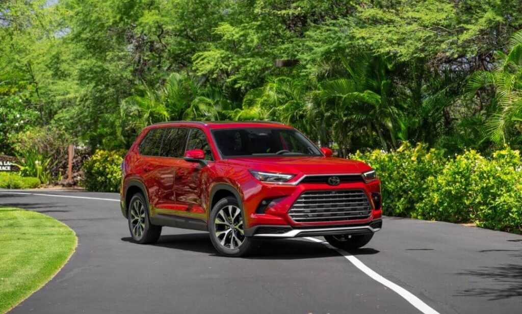 2026 Toyota GrandHighlander Platinum RubyFlarePearl
