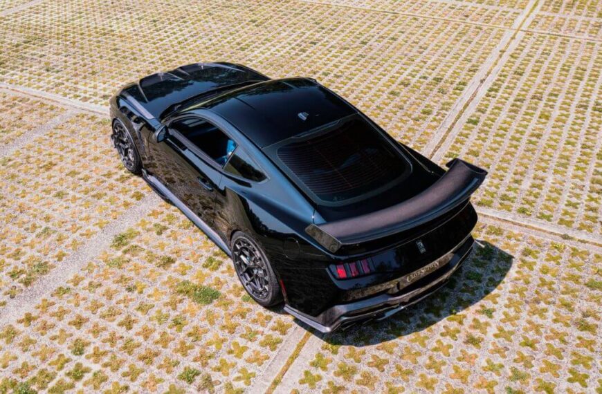 Clive Sutton 788HP Mustang Dark Horse