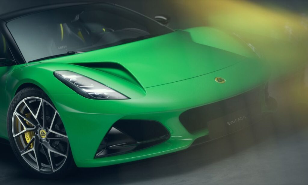 2026 Emira V6 SE