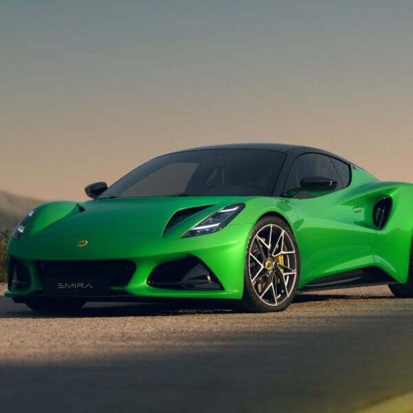 2026 Lotus Emira V6 SE
