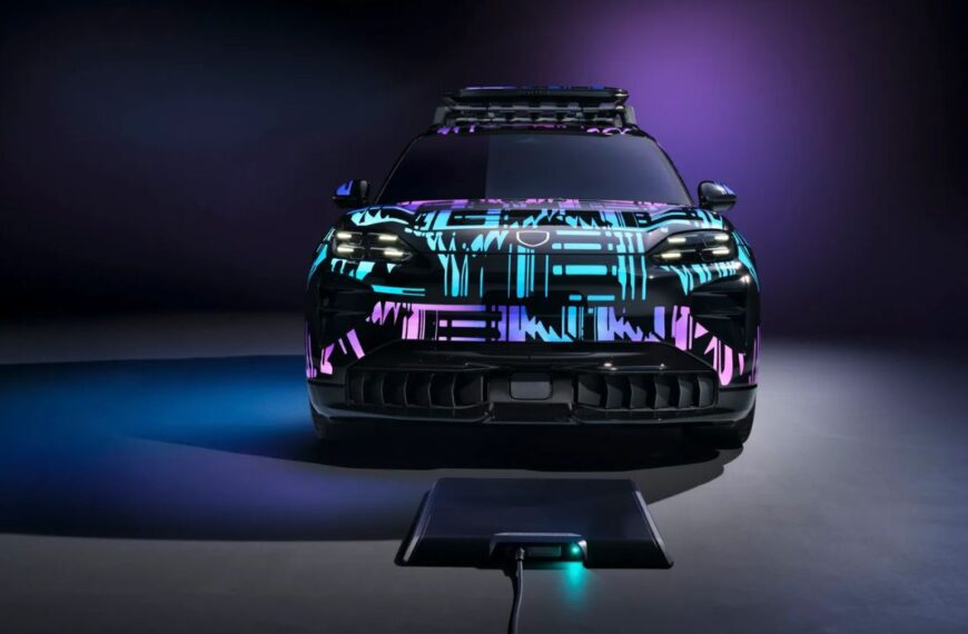 2026 Porsche Cayenne Inductive Charging
