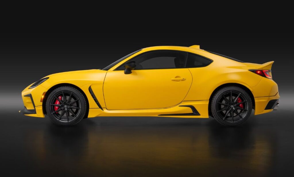 2026 Toyota GR86 Yuzu Special Edition Side