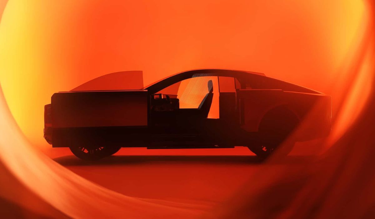 Toyota Century Coupe teaser