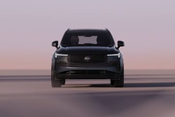 Volvo XC90 Black Edition exterior