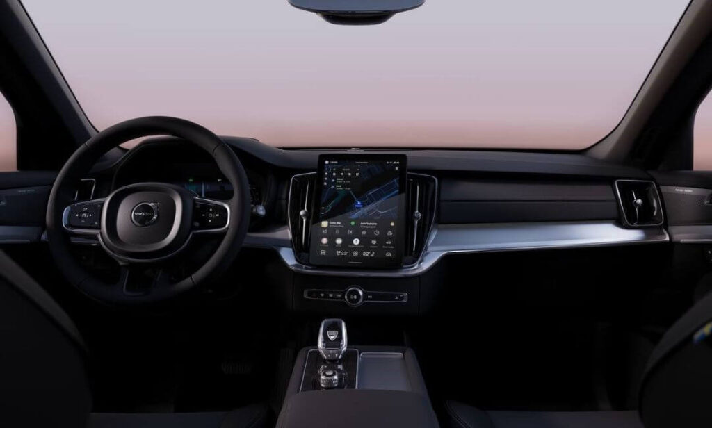 Volvo XC90 Black Edition interior