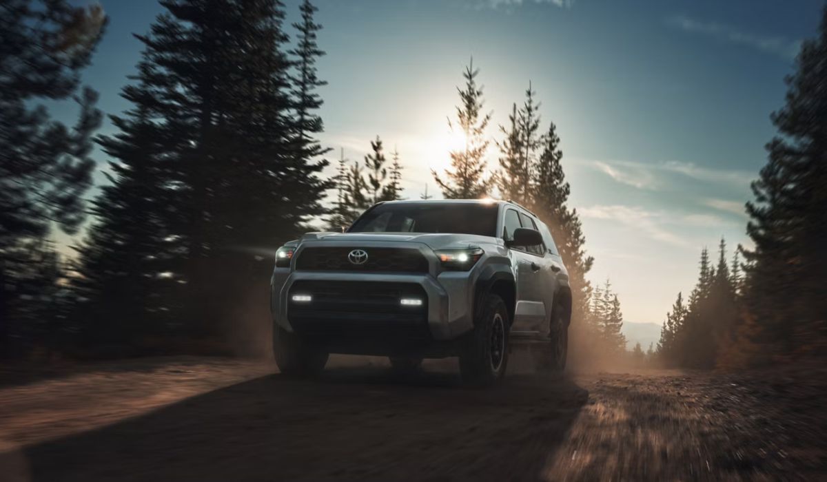 Back on top—November’s standout performer, the 2025 Toyota 4Runner, posted explosive growth as shoppers shifted toward proven SUVs.